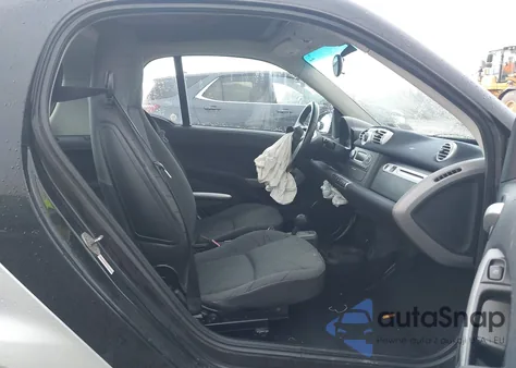 2012 Smart Fortwo Passion z USA, uszkodzony, nr VIN WMEEJ3BA7CK564376